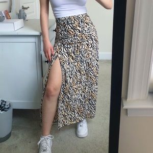 Animal Print maxi skirt with slit